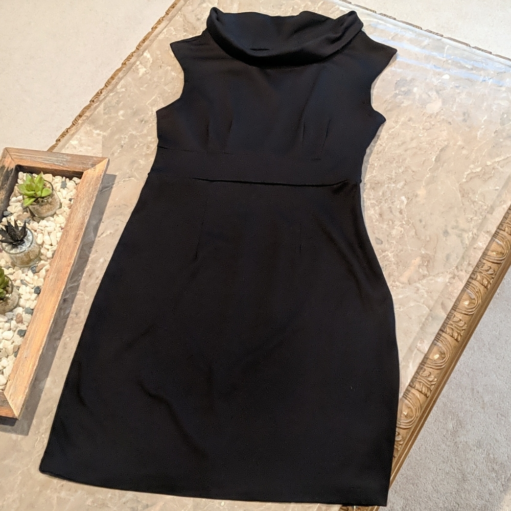 Sleeveless black dress
